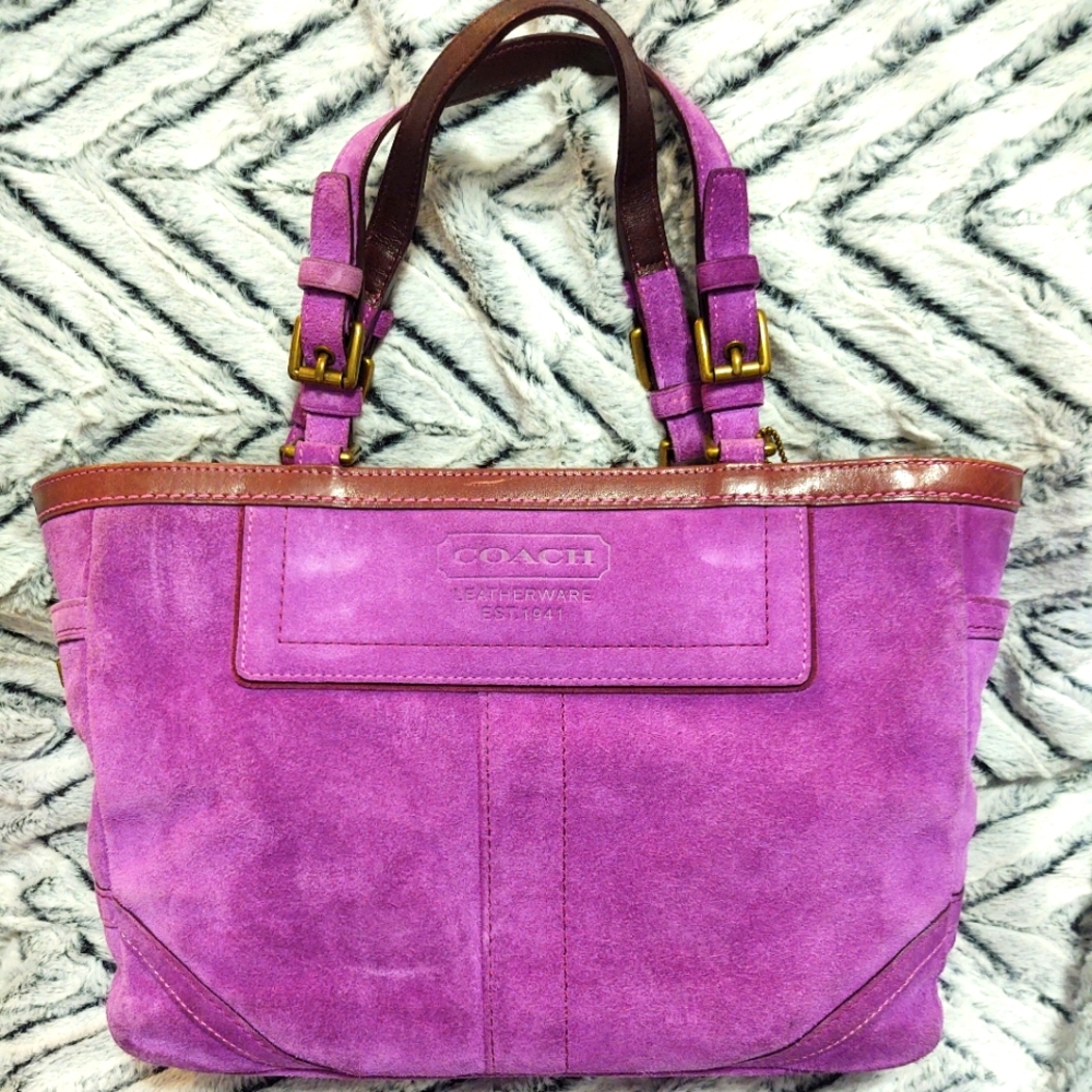 Suede Coach satchel AUTHENTIC